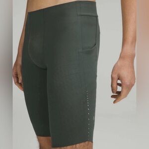 Lululemon Men’s Senseknit Running Short 10" Size Large Spruce Green Tight Fit